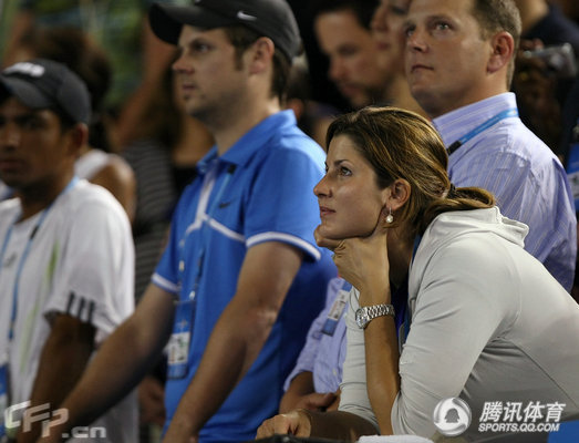 2009129 2009Ĵ򹫿 е ѵ Ů棨Mirka Vavrinec