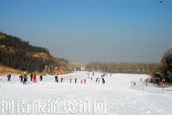 河南滑雪场有哪些 七大滑雪场让你玩过瘾（河南的滑雪场哪里最好玩）