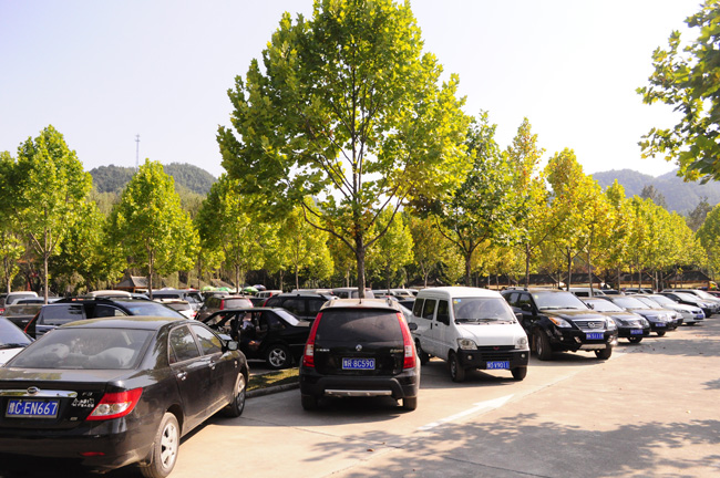 ���ڶ����Լ�ӭ�����ź�  ����Ȼӭ����