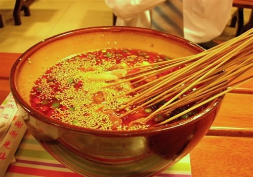 麻辣鲜香 游四川不可错过的美食小吃（四川麻辣特色菜）