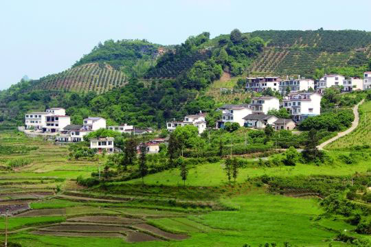 人少景更优 发现不一样的桂林（人少景美的小众旅行地）