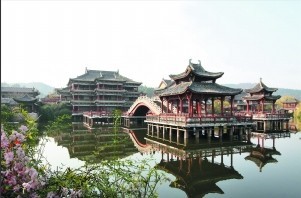 暑假和孩子一起放飞 中国东南西北游玩攻略（中国东南西北的景点）