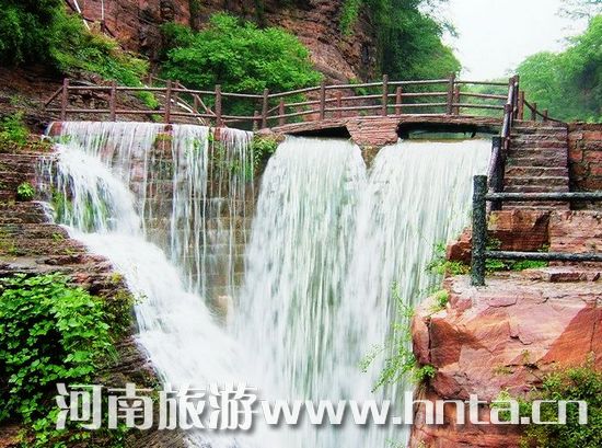 郑州出发自驾新乡万仙山线路（新乡到万仙山景区多少公里）