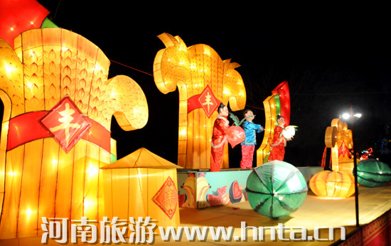 赏花灯猜灯谜闹民俗活动多多 我省各地喜过元宵节