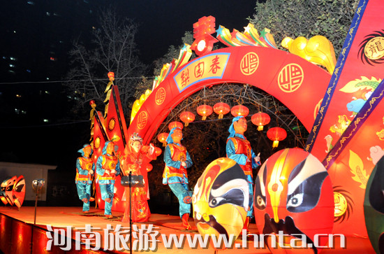 赏花灯猜灯谜闹民俗活动多多 我省各地喜过元宵节