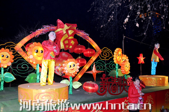 赏花灯猜灯谜闹民俗活动多多 我省各地喜过元宵节