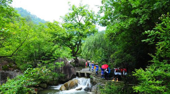 旅游日免费游南阳西峡龙潭沟