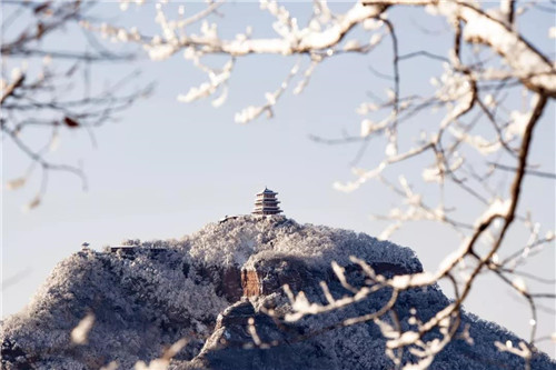 王屋山:朝霞雾霭似仙境,冰挂雾凇引入胜(王屋山顶图片) 王屋山:朝霞雾霭似仙境,冰挂雾凇引入胜(王屋山顶图片)