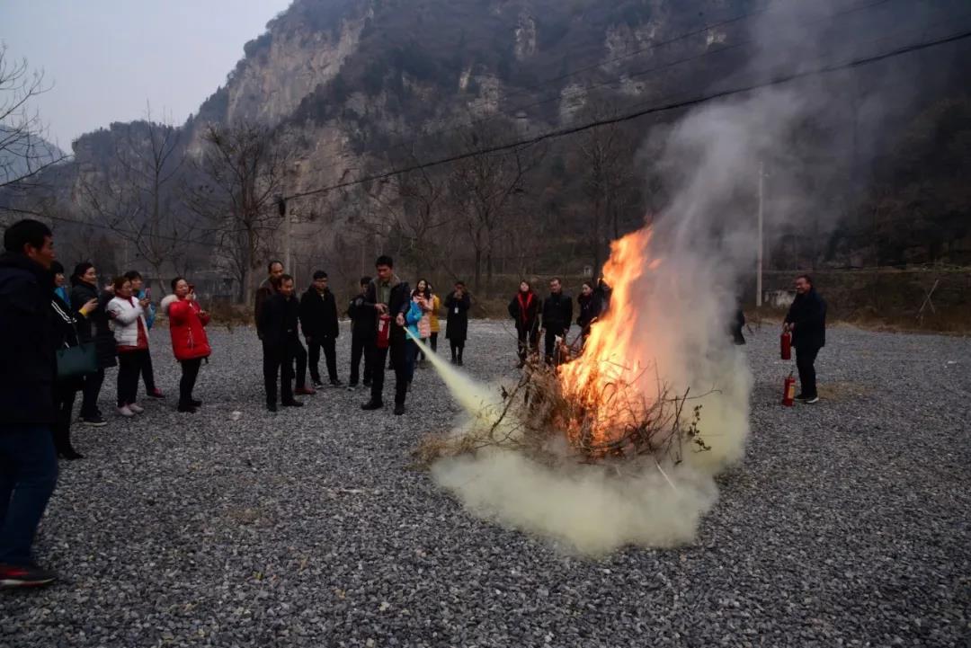 防患于未“燃”，浮戏山雪花洞景区进行消防安全培训