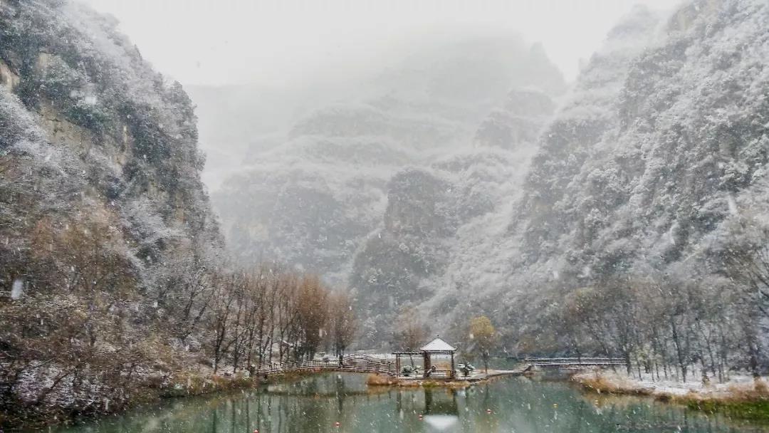 青天河迎来今冬初雪，带你追寻向往的冬季雪景