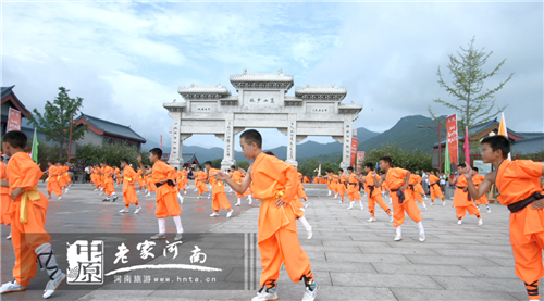 嵩山少林全民短视频征集大赛启动,这个夏天让创意“抖”起来(河南嵩山少林寺教学视频) 嵩山少林全民短视频征集大赛启动,这个夏天让创意“抖”起来(河南嵩山少林寺教学视频)