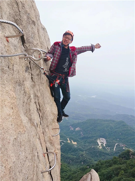 五一小长假，醉美五朵山邀您共赏杜鹃盛宴！