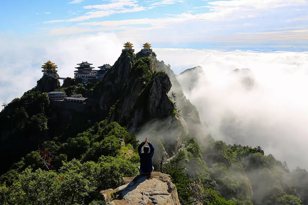 真正意义上的旅行 或许只差一个老君山