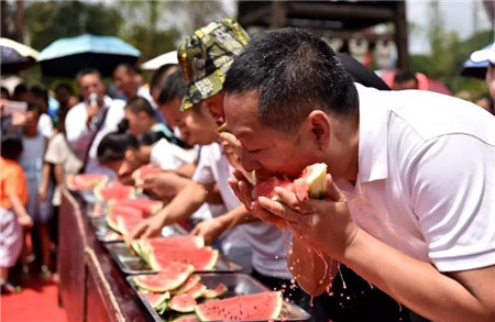 盛夏狂欢·清凉有约—开封万岁山清凉节冰爽来袭,定义汴“凉”夏日新玩法!