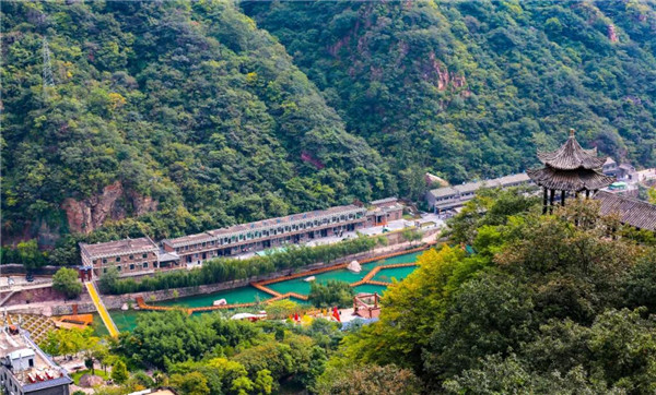 秋风渐次起,宝泉真绝色!(秋风渐凉 寒意盎然) 秋风渐次起,宝泉真绝色!(秋风渐凉 寒意盎然)
