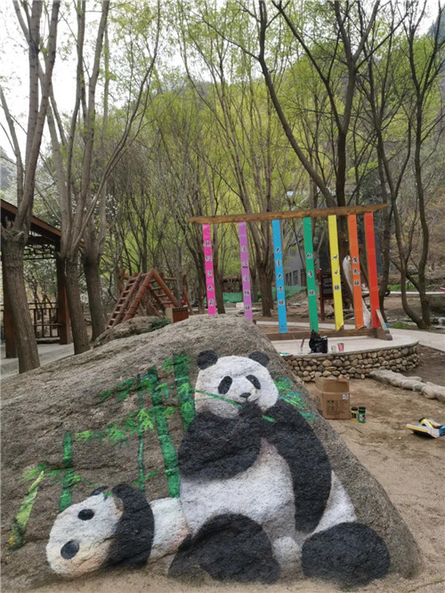 “度假天堂”变脸“童话世界”，“生态游乐园”变身“趣味动物园”，这个景区玩着很“嗨