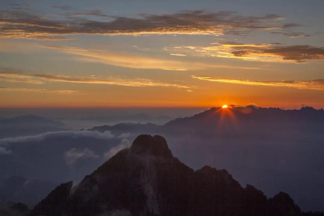 白云山邀你一起去爬山，正经的那种！