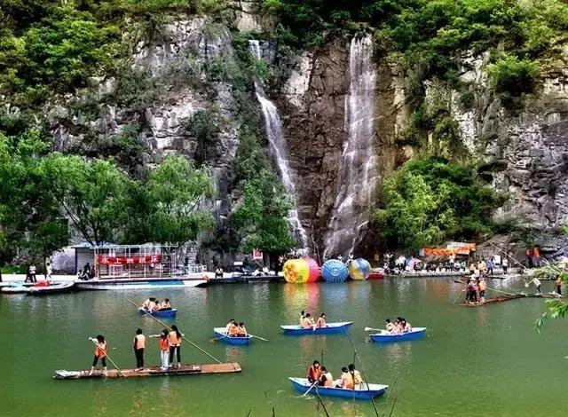 青天河这个神奇大峡谷,去一次足以惊艳一生!(青天河风景区攻略图) 青天河这个神奇大峡谷,去一次足以惊艳一生!(青天河风景区攻略图)