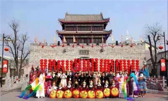 巩义：文旅融合年味浓 就地过年也精彩