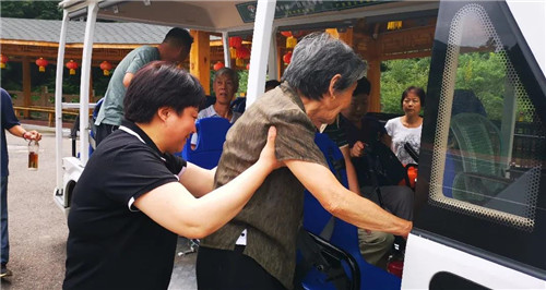 五一收官|疫情防控游客服务两手抓，给游客家的温暖