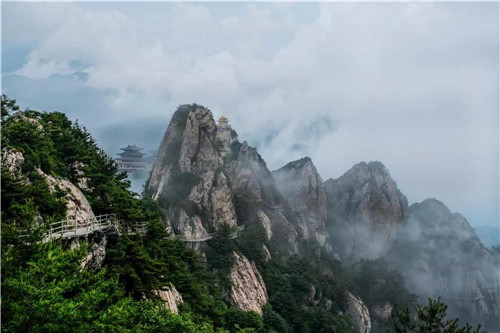 乘着秋风去旅行， 感受老君山初秋的惬意！