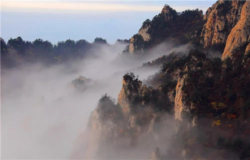 乘着秋风去旅行， 感受老君山初秋的惬意！