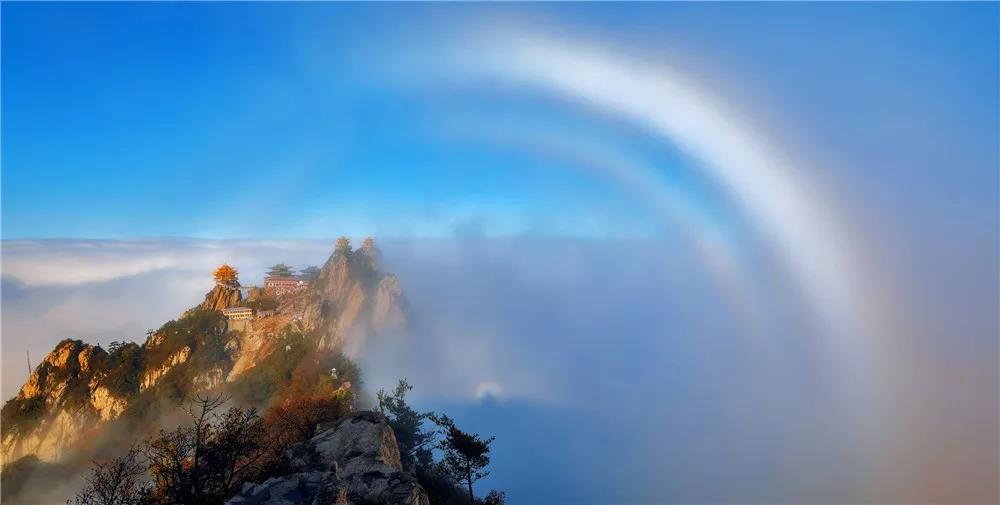 来老君山来场旅游，别让这个季节留下遗憾！