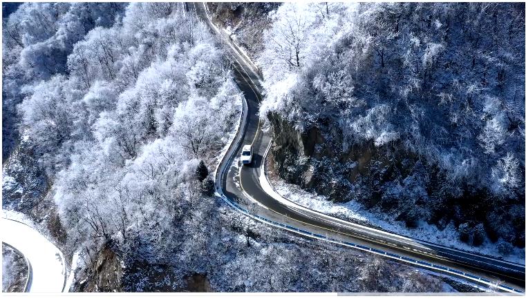 飞雪迎开园！洛阳白云山11月25日恢复营业（洛阳哪里有滑雪的地方）