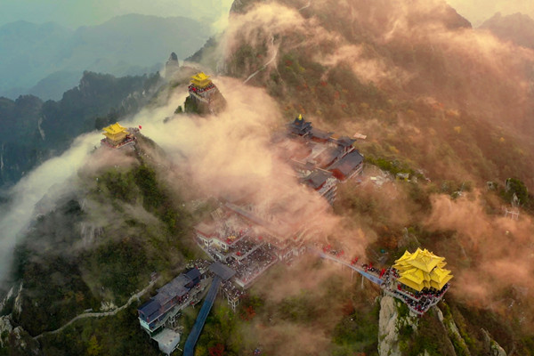 老君山：满足您心中对于美和自然的向往（老君山风景区门票价格）