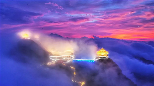 告别喧嚣，寻找老君山九月的美好（冬天老君山）