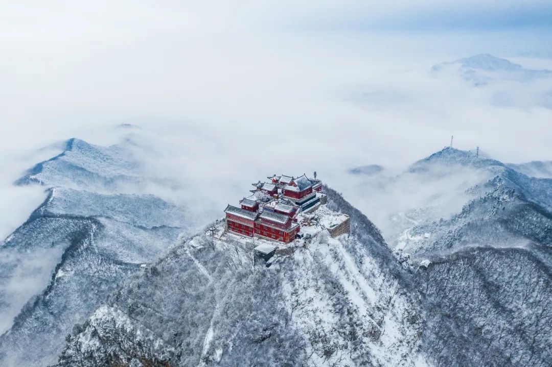 小年迎2023第一场雪！云台山不限次年卡畅玩冰雪！（云台山滑雪）