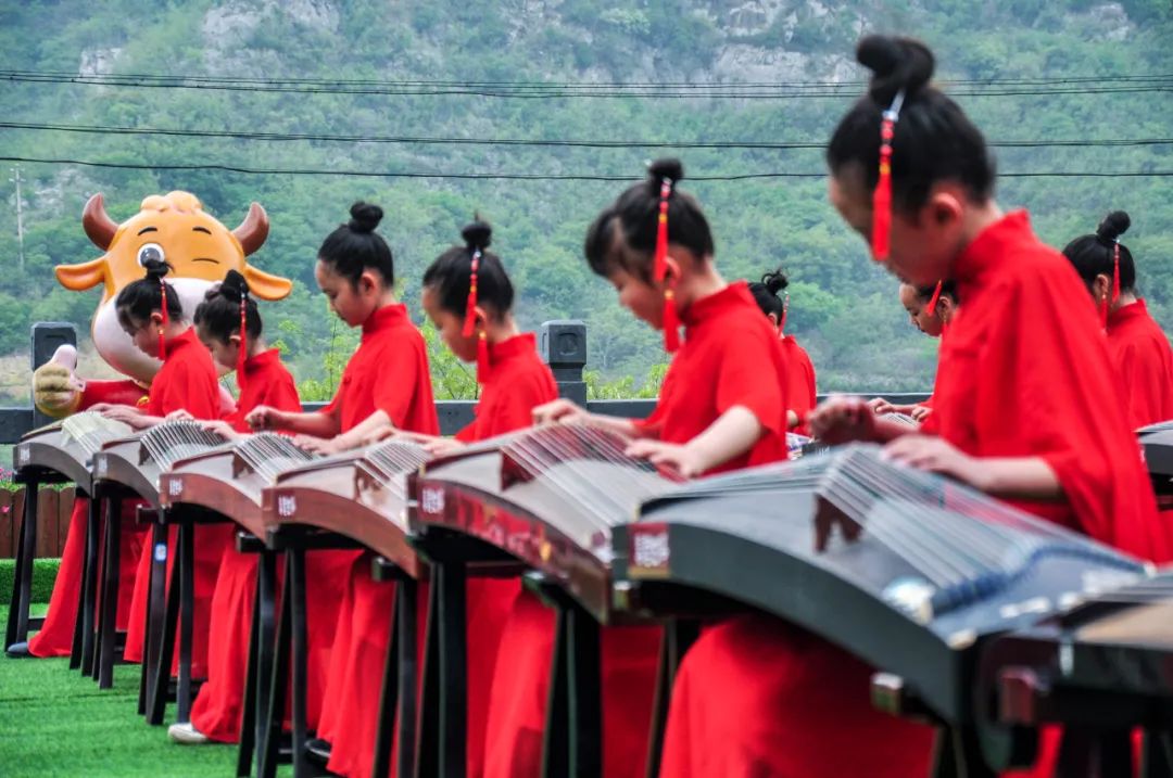 新春七天乐！风华国乐非遗走进青天河！（风华国乐演奏凸点）