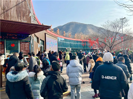 红旗渠精彩活动持续到元宵，游客热情满满开启新旅程！（红旗渠2021）