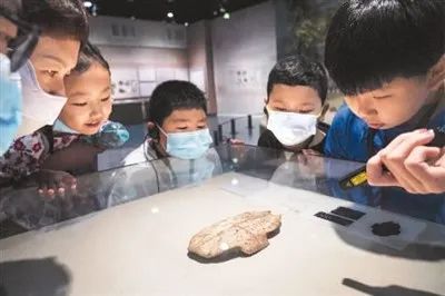 殷墟是展示中华文明的重要窗口（殷墟展现的历史时期是）