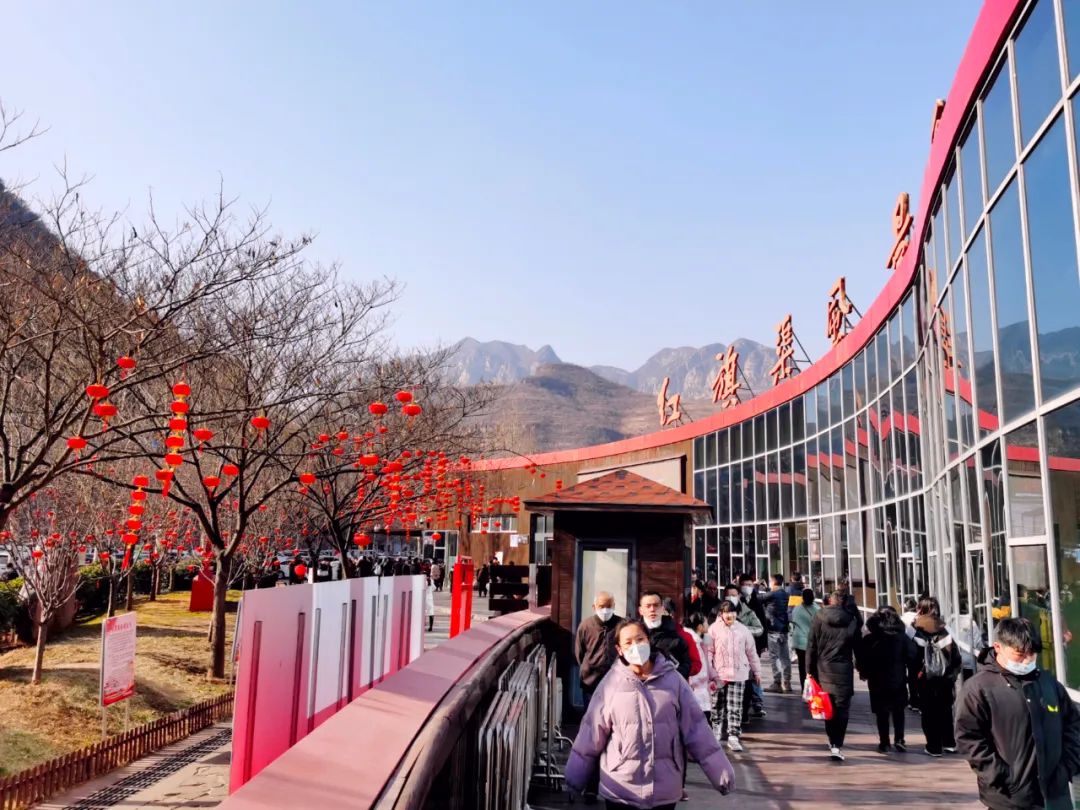 红旗渠 | “暖春”模式已开启，人气旺地等您打卡！（红旗渠畔展新图）