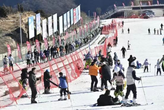春节假日 河南巩义接待游客近百万人次（2021巩义春节好玩的地方）