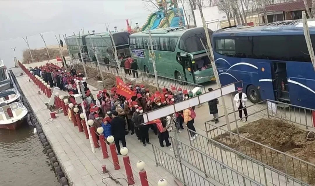 三门峡迎开年后首个千人旅游大团（三门峡旅游收入）
