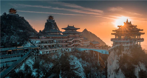 对话ChatGPT，人工智能眼中的老君山（网红老君山）