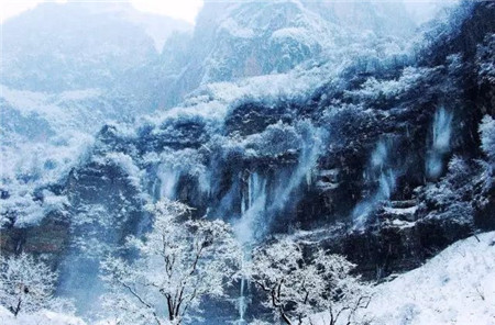 一场春雪，惊艳了新乡南太行！（新乡南太行好玩吗）